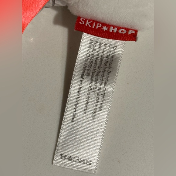 Skip Hop Cloud Rattle Toy White and Gray - Picture 4 of 4